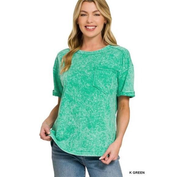 Zenana Outfitters Tops - Zenana Halo Washed Relaxed Fit‎ Tee